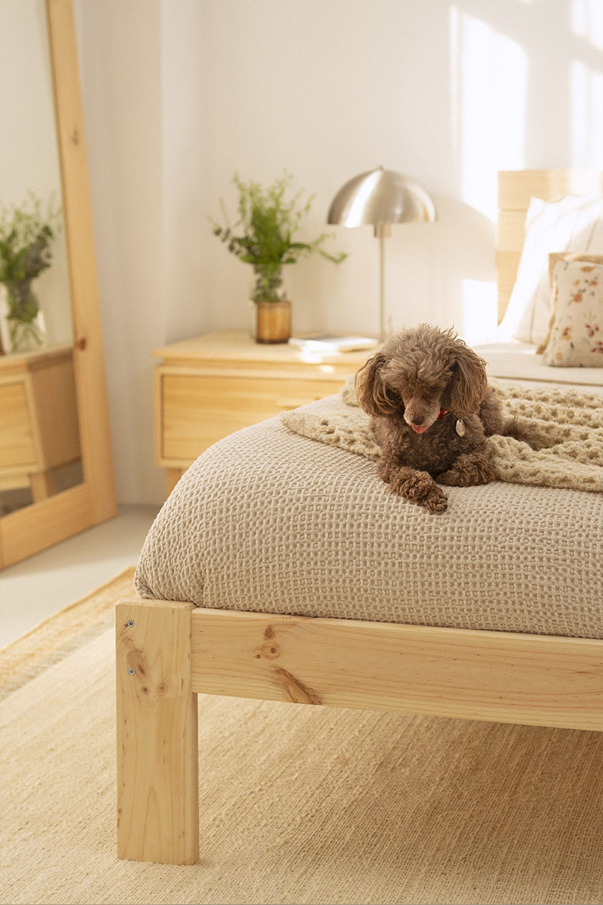 Imagen de ambiente 2 para:Cama doble de madera natural
